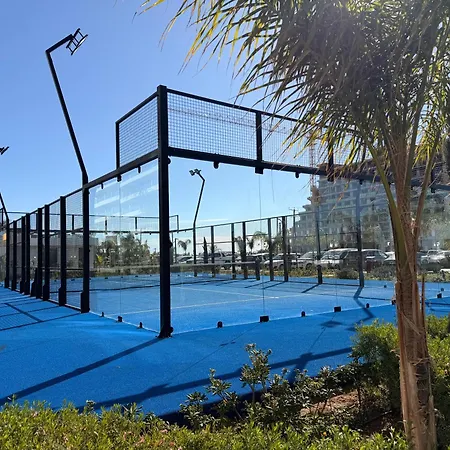 Grand Sapphire Modern 2 Bedroom With Terrace Apartment *