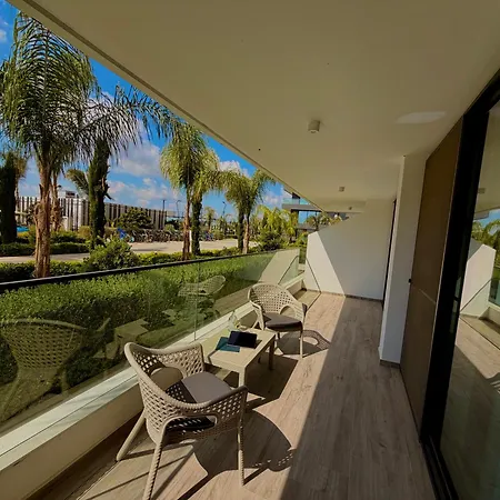 Grand Sapphire Modern 2 Bedroom With Terrace Appartement *