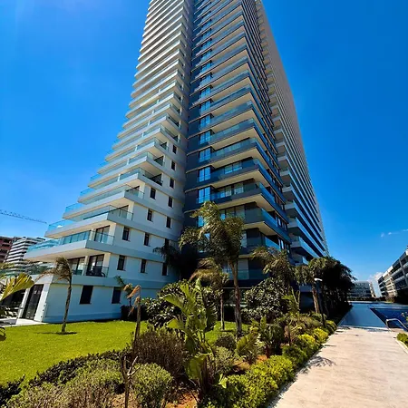 Grand Sapphire Modern 2 Bedroom With Terrace * Lazania