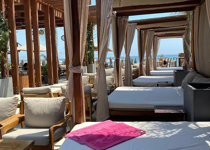 Apartment Grand Sapphire Modern 2 Bedroom With Terrace *